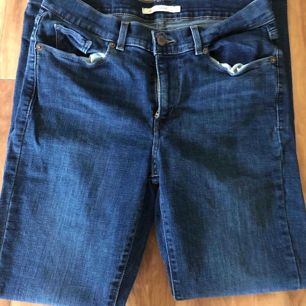 Women’s Classic Straight Leg Jeans (4 pairs)
